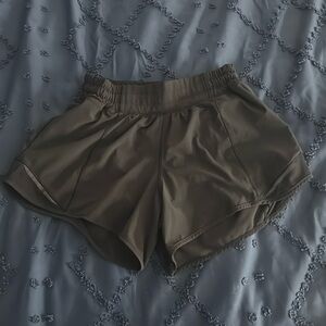 lulu lemon black shorts